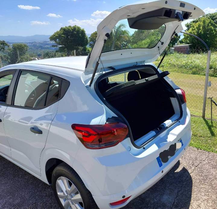 Voiture de tourisme à louer Martinique